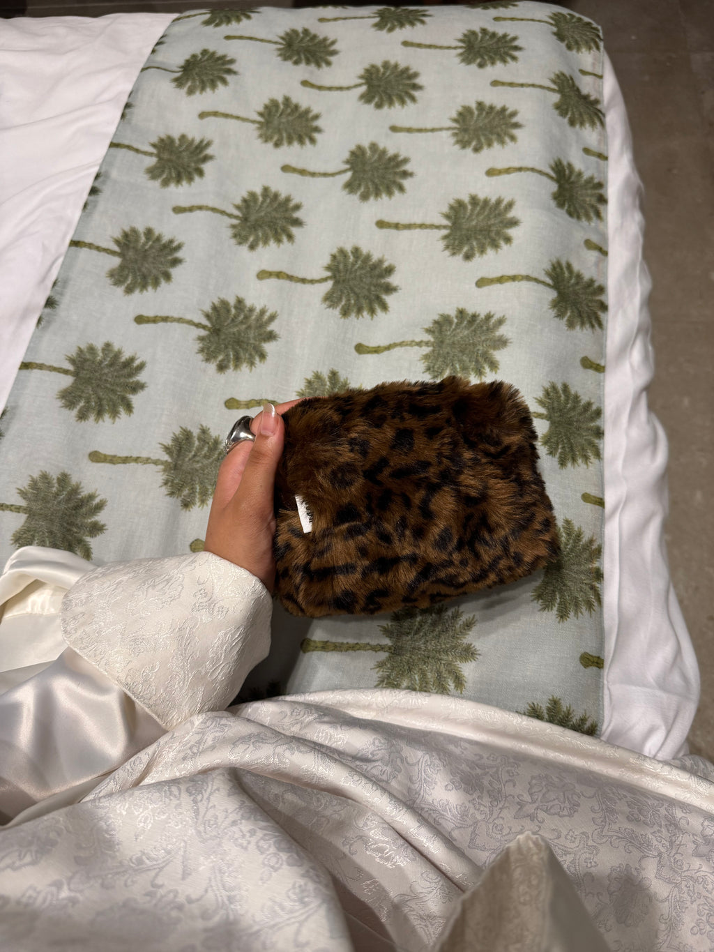 Tiger Pouch