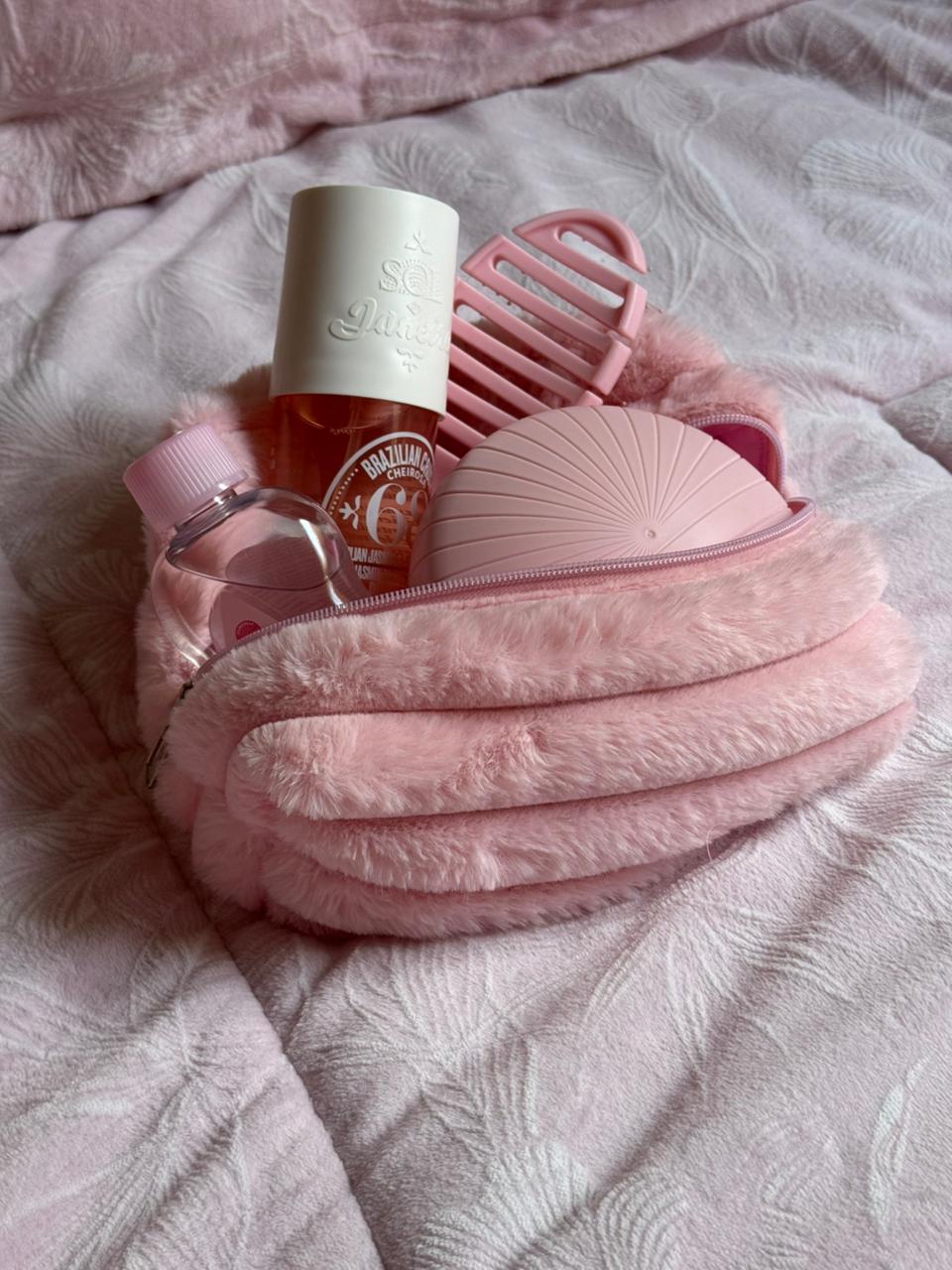 Beauty bag fur pink